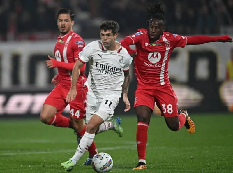 Milan sẽ gieo sầu cho Monza